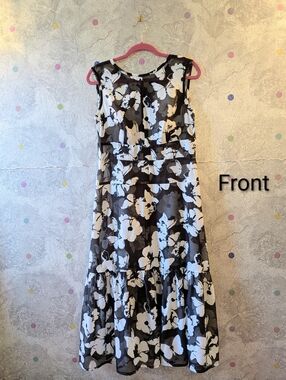 Comrags S/S 2021 Sleeveless Black and White Floral Midi Dress